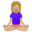 женщина медитирует с средне-белым тоном кожи