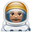 космонавт с средним тоном кожи