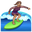 серфингистка с средним тоном кожи